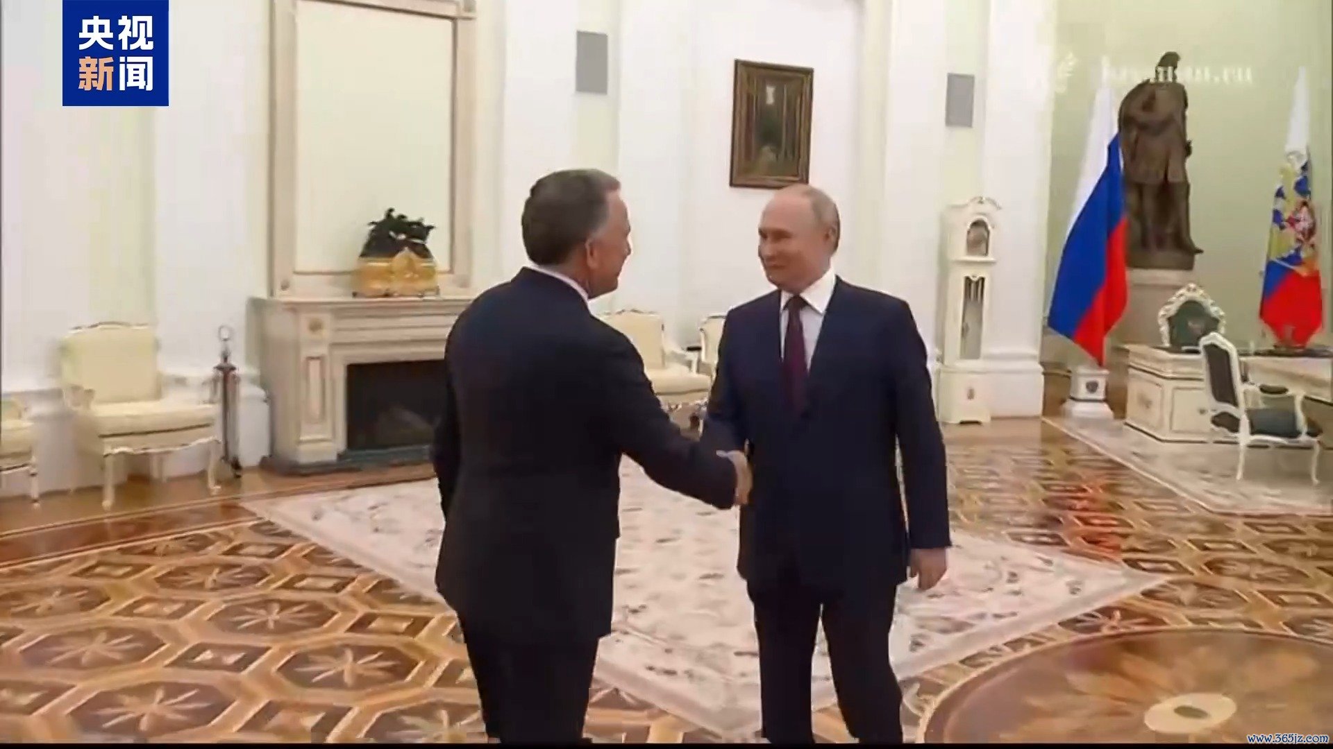 4a545fef-ef5d-43d4-9d7d-a3ef13885379.jpe